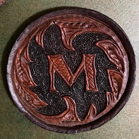 Leather Coasters “ M”, Set of 5 - Picture 2 of 3